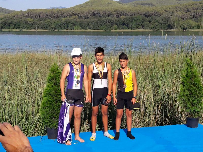 El Club Nàutic Amposta aconsegueix  una medalla d’or, una de plata  i una de bronze